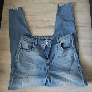 AE Curvy Highest-Rise Jegging